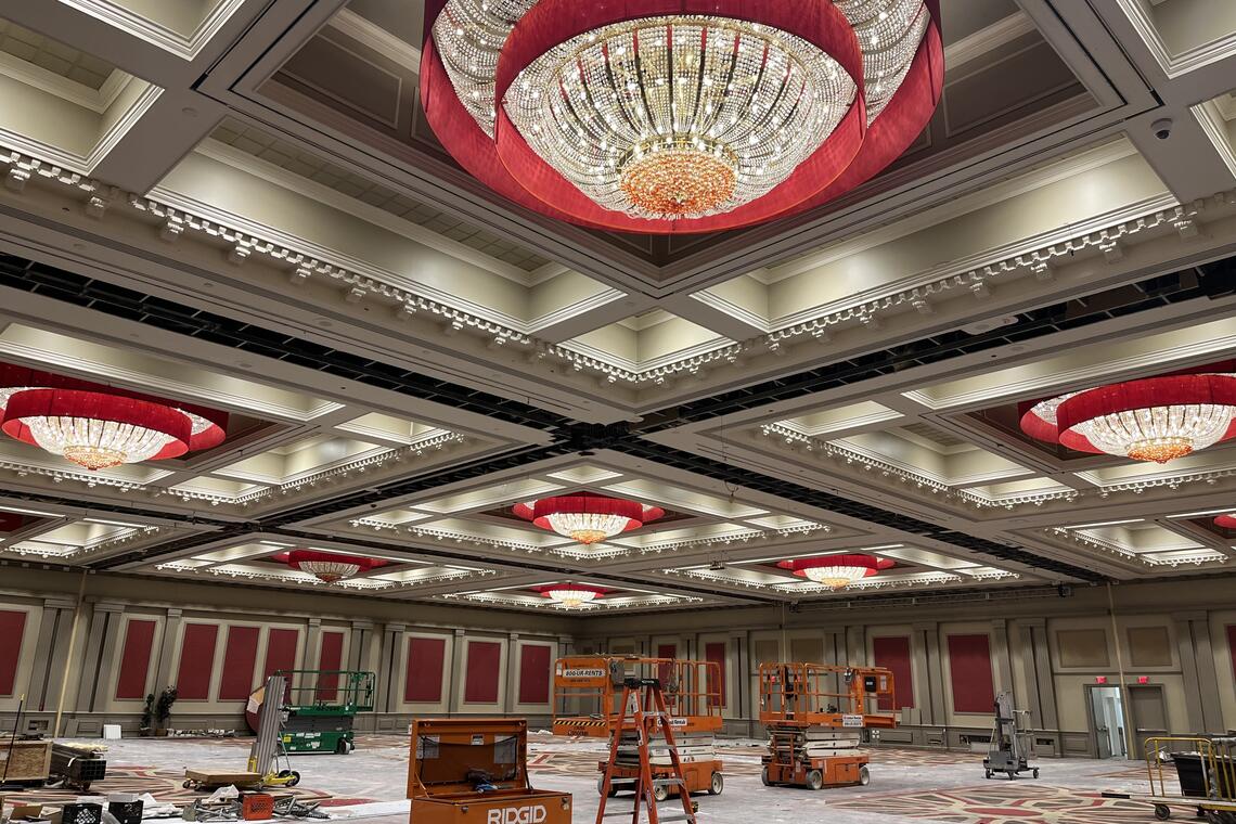 Golden Nugget Casino ballroom, with chandeliers controlled through RAB's Lightcloud Blue wireless controls. 